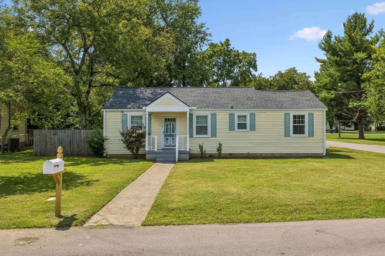 1019 Rose Ave - Photo 1