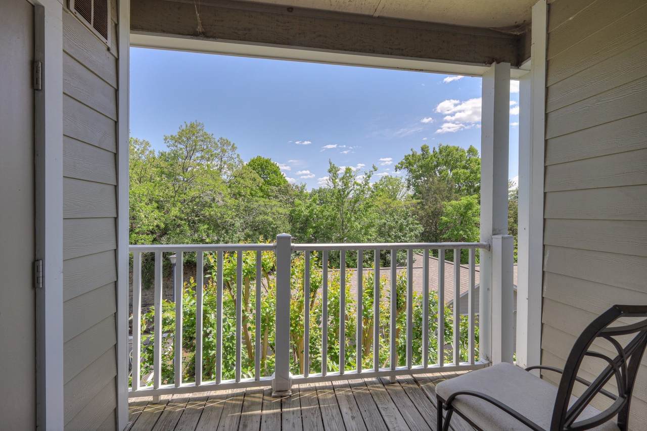 2025 Woodmont Blvd - Photo 1