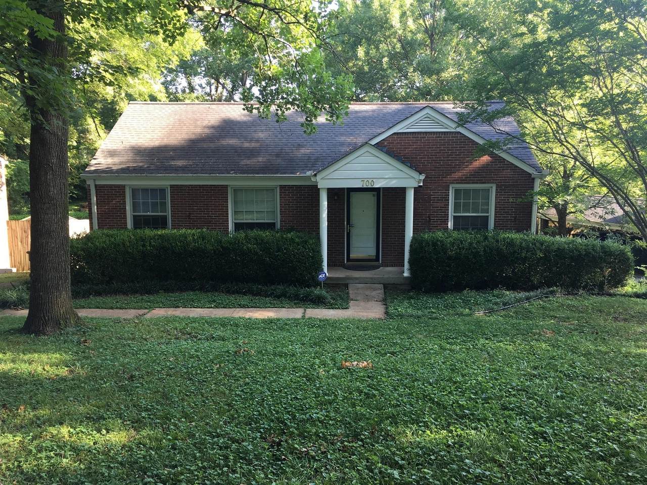 700 Canebrake Dr - Photo 1