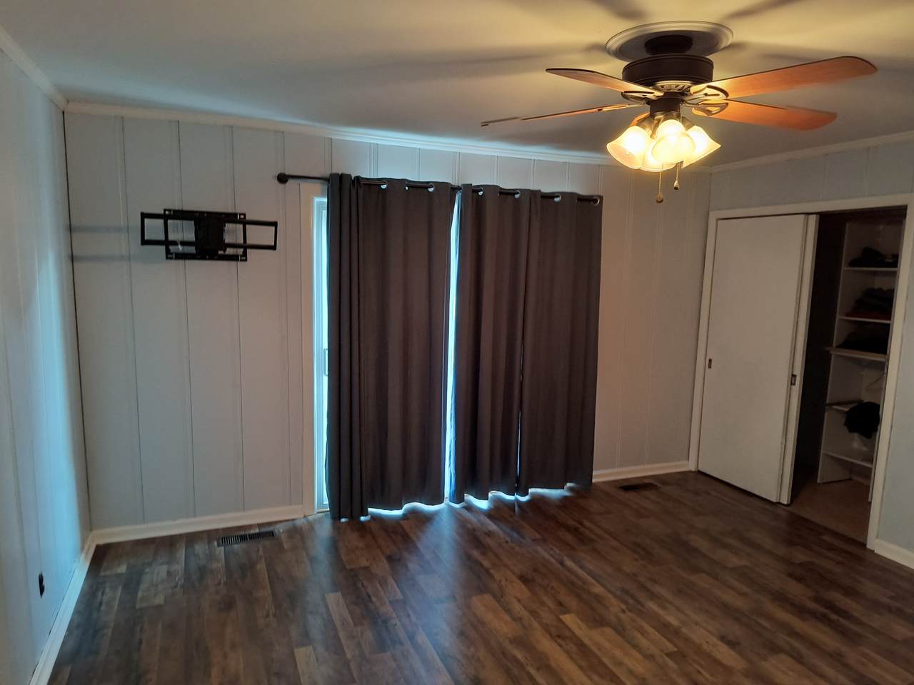 https://bt-photos.global.ssl.fastly.net/nashville/1280_boomver_1_RTC3513428-1.jpg