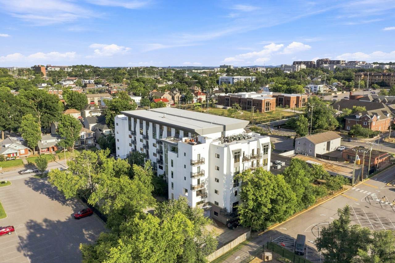 https://bt-photos.global.ssl.fastly.net/nashville/1280_boomver_1_RTC3513452-1.jpg