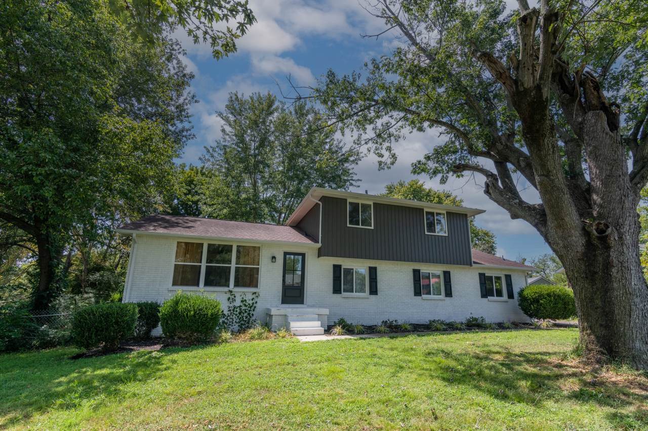 2711 E Copeland Ct - Photo 1