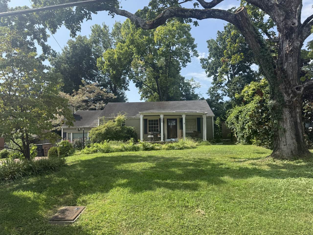 1809 Shackleford Rd - Photo 1