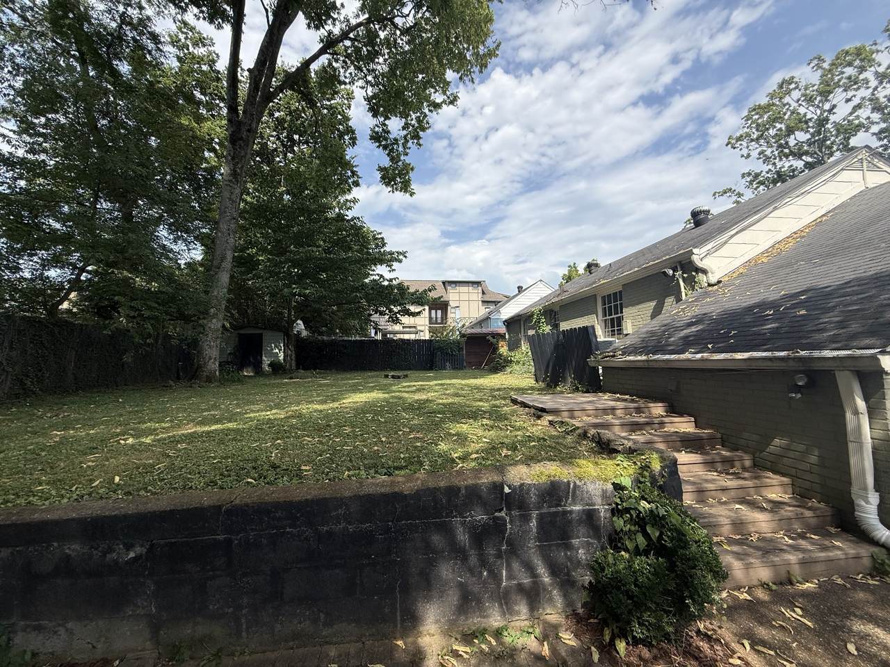 https://bt-photos.global.ssl.fastly.net/nashville/1280_boomver_1_RTC3514236-1.jpg
