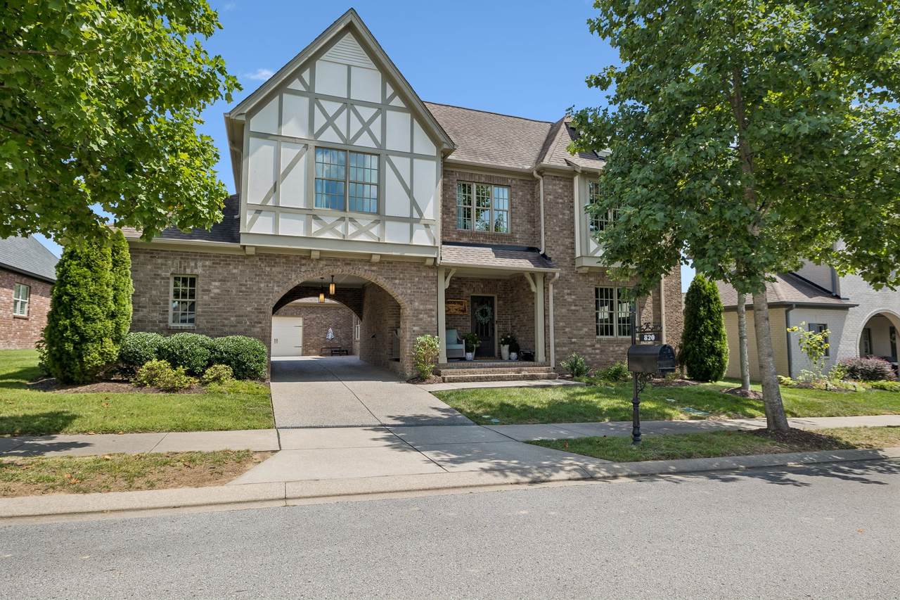 820 Fontwell Ln - Photo 1