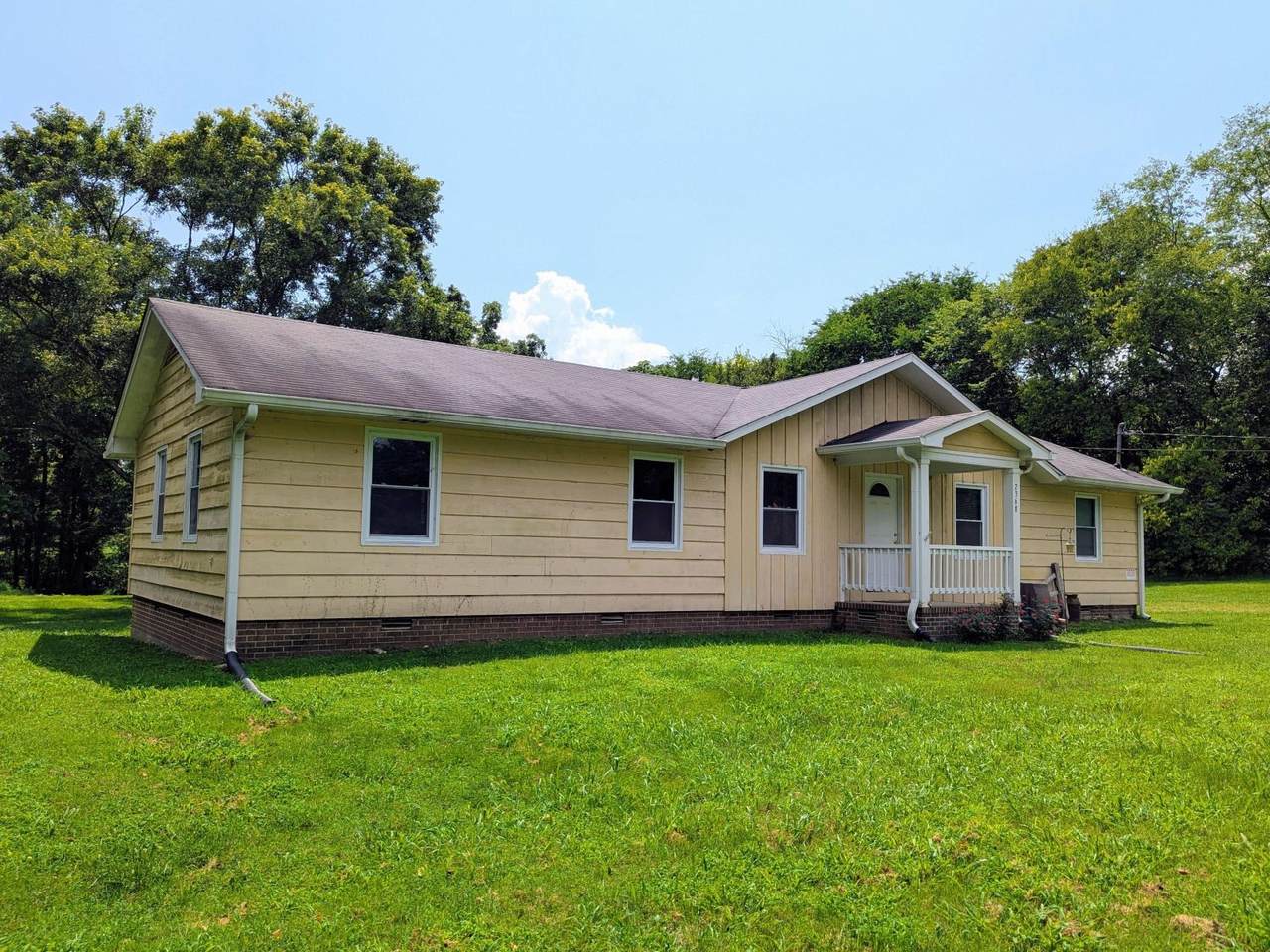 2368 Culleoka Hwy - Photo 1