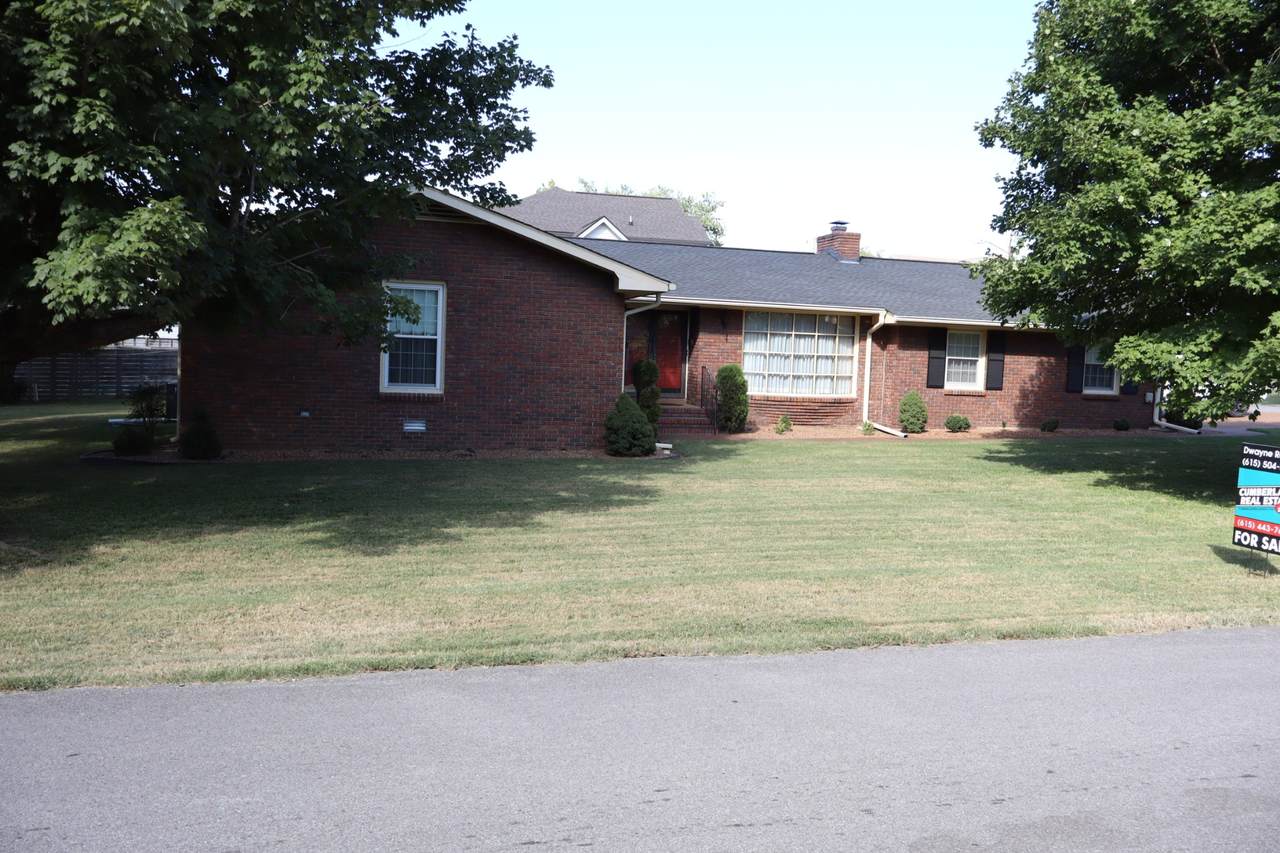 2409 Dabbs Ave - Photo 1