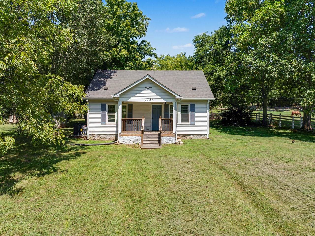 1756 Long Hollow Pike - Photo 1