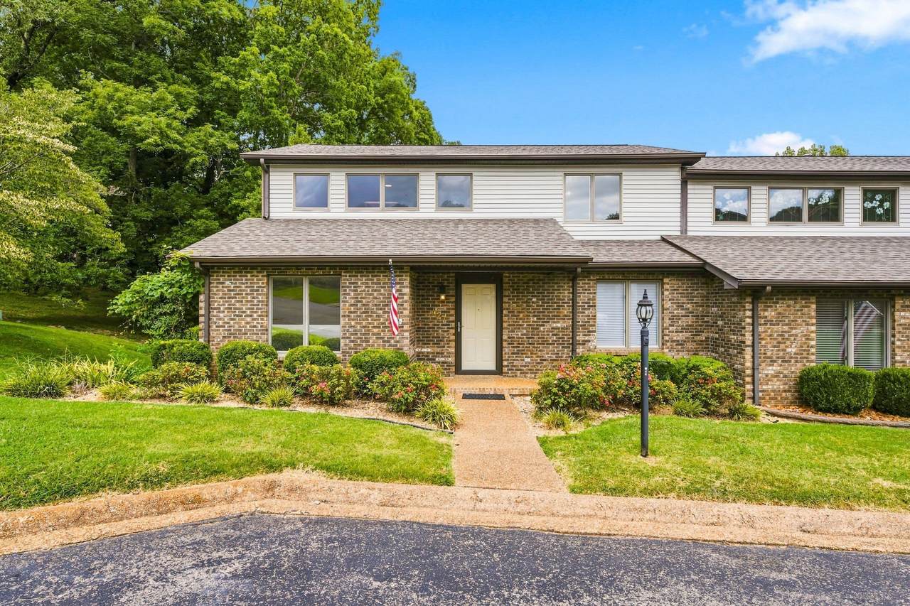 427 Country Club Ct - Photo 1