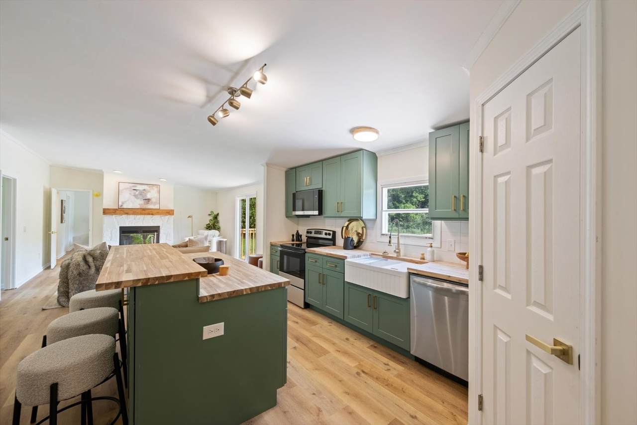 334 Deer Point Rd - Photo 1