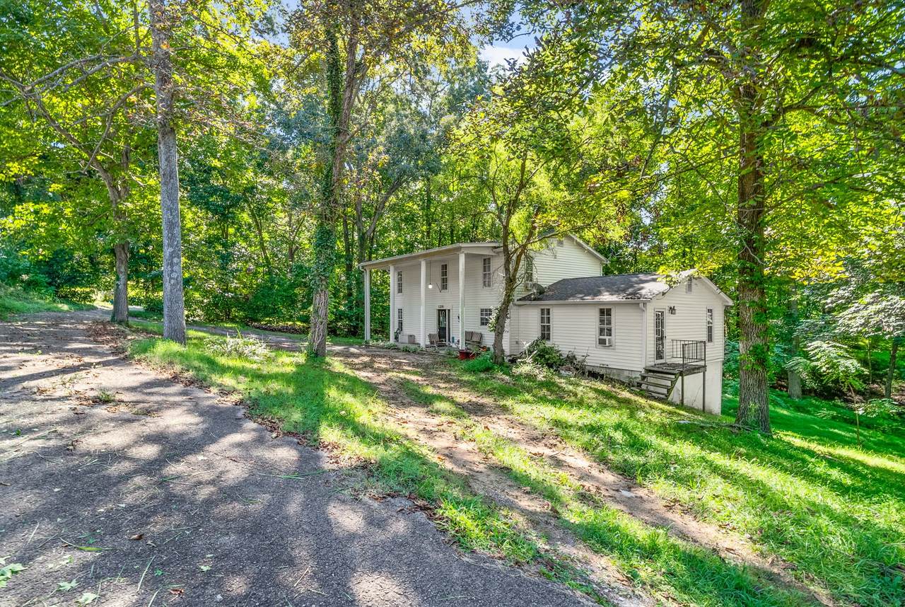 1218 Spring St - Photo 1