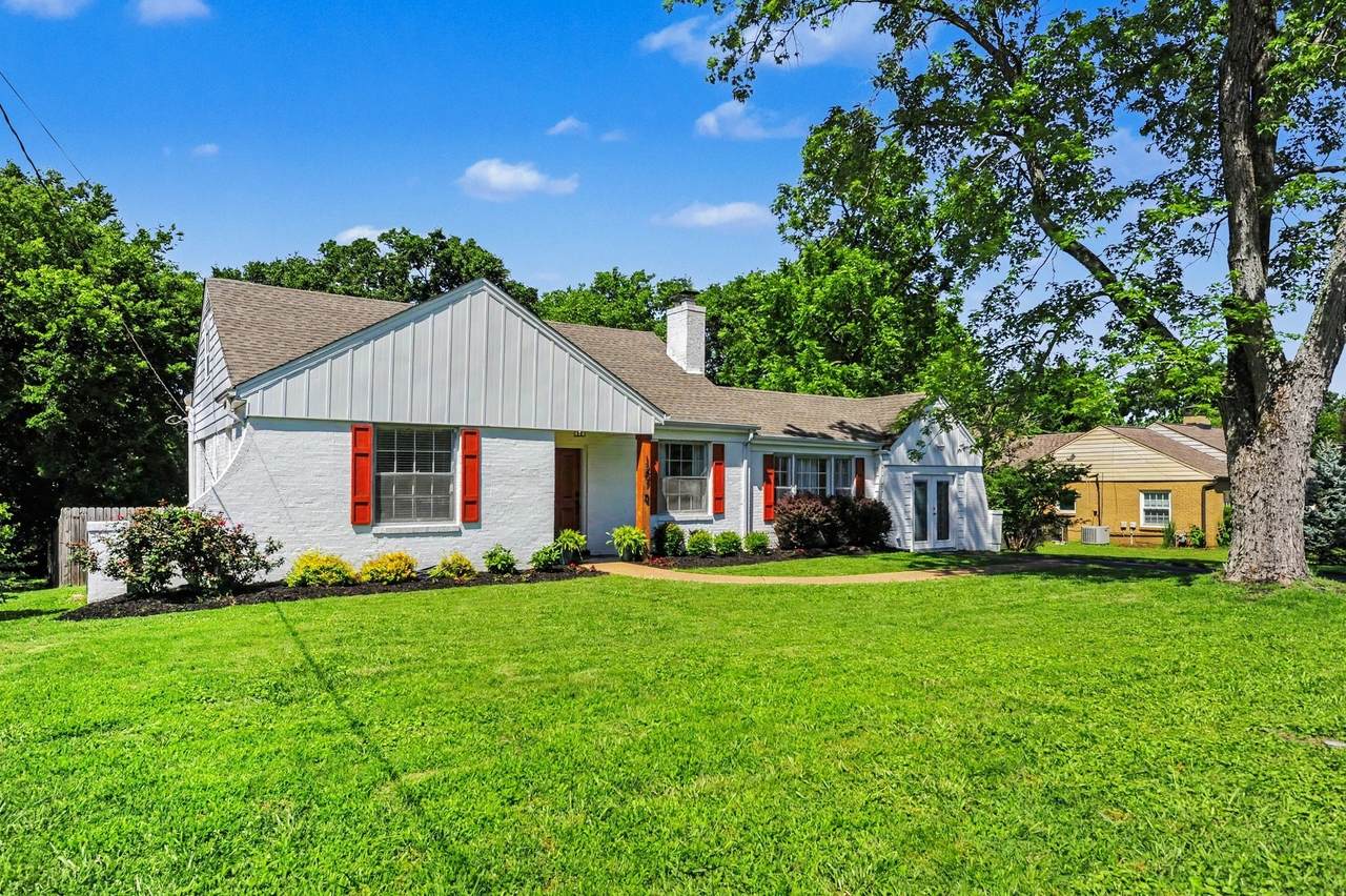 1207 Kenwood Dr - Photo 1