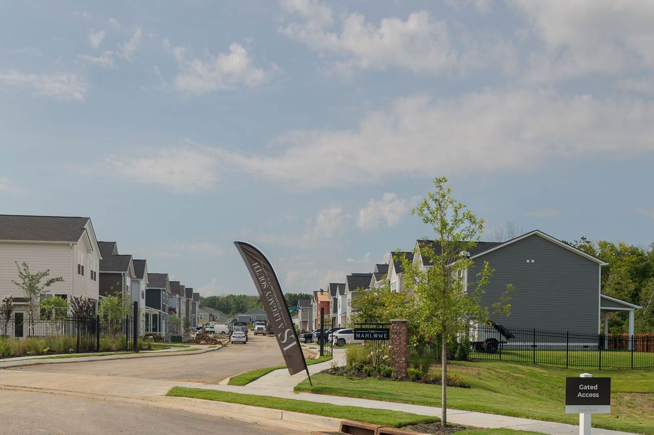1105 Marlowe Lndg - Photo 1