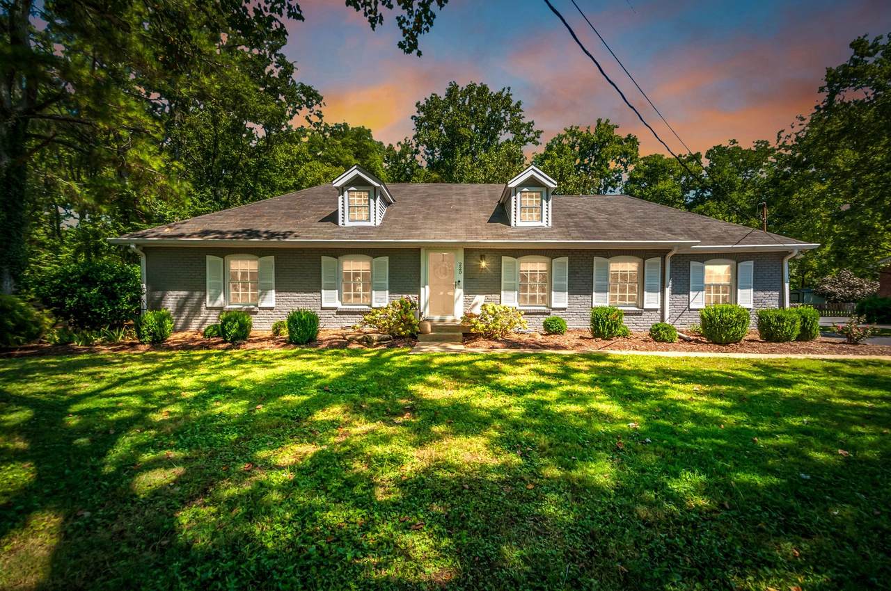 https://bt-photos.global.ssl.fastly.net/nashville/1280_boomver_1_RTC3518967-1.jpg