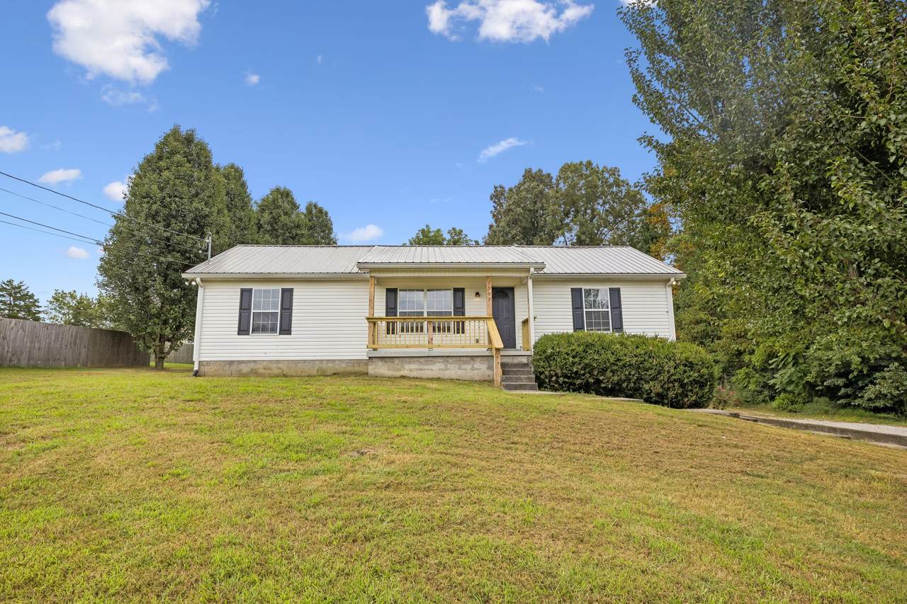 7907 Crossroads Dr - Photo 1