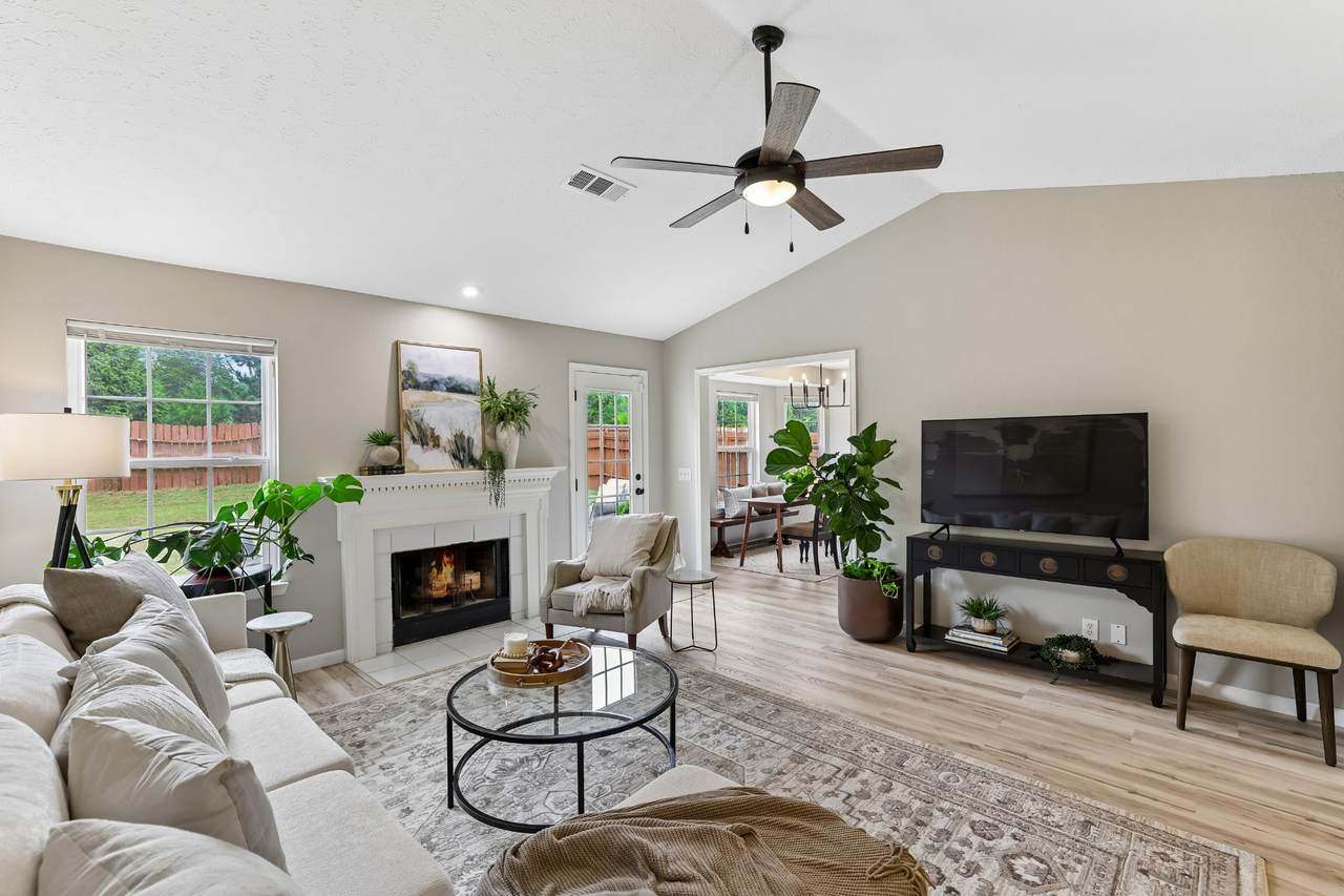 7424 E Winchester Dr - Photo 1