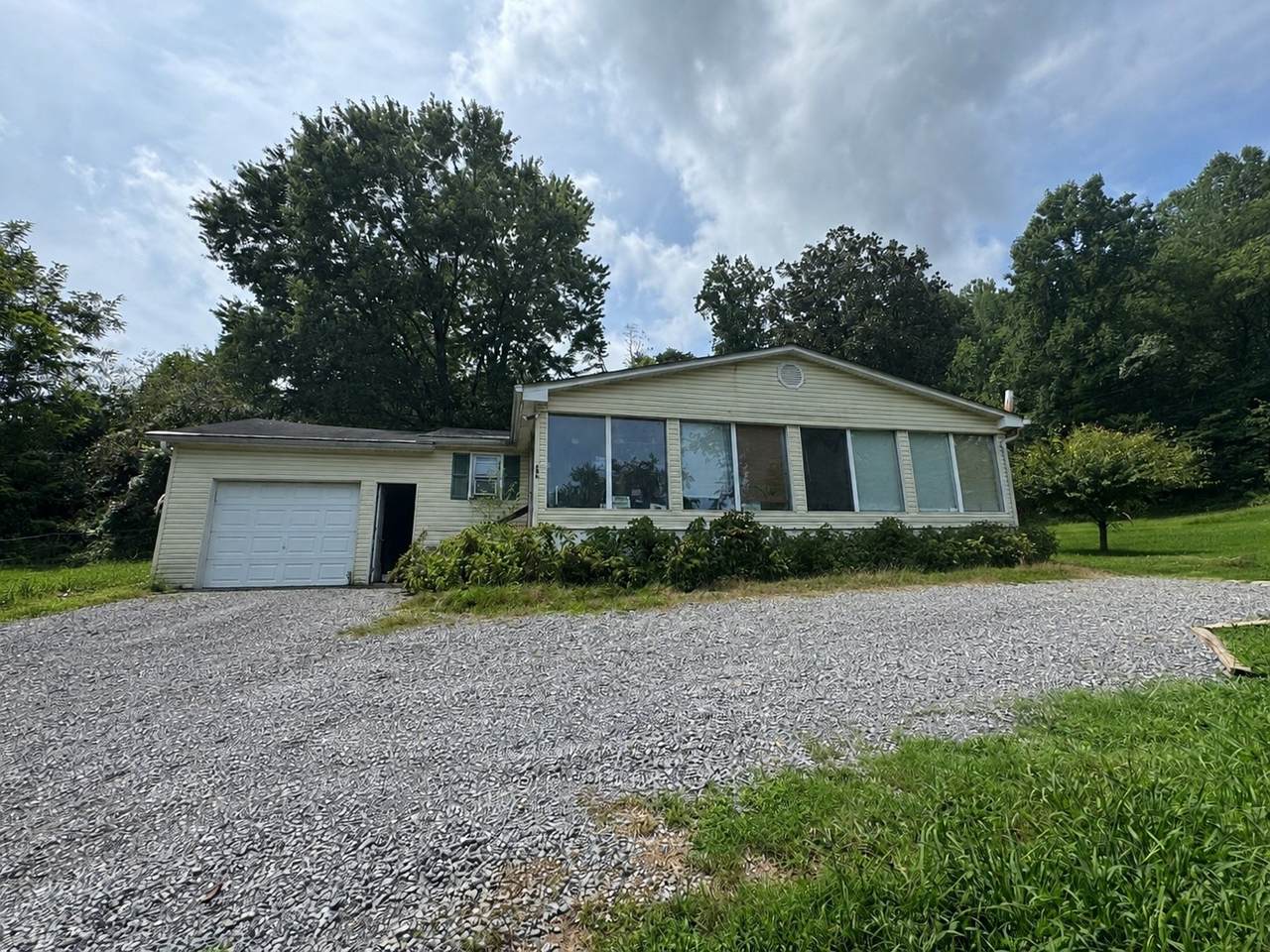 196 Lynch Rd - Photo 1