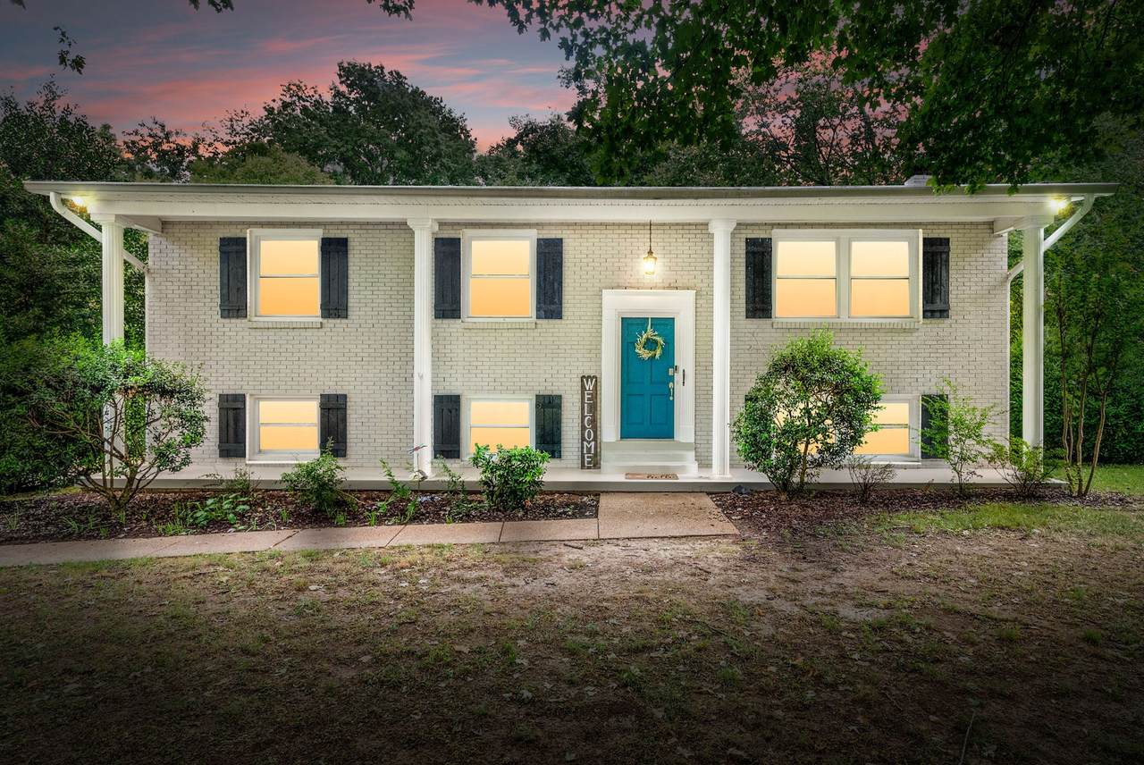 573 Rosehill Dr - Photo 1