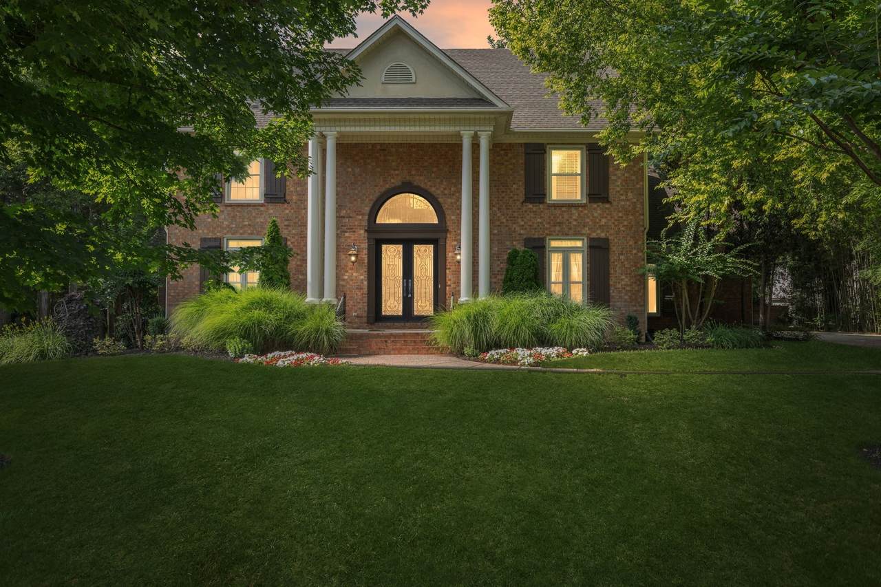 1407 Hawthorn Pl - Photo 1