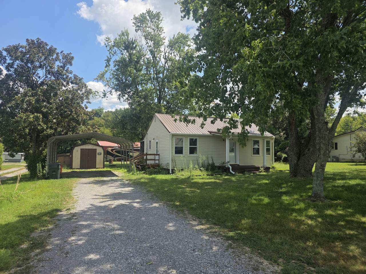 732 New Deal Potts Rd - Photo 1