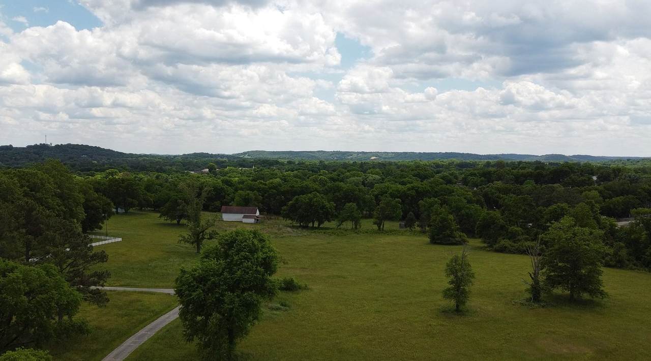 https://bt-photos.global.ssl.fastly.net/nashville/1280_boomver_1_RTC3523609-1.jpg