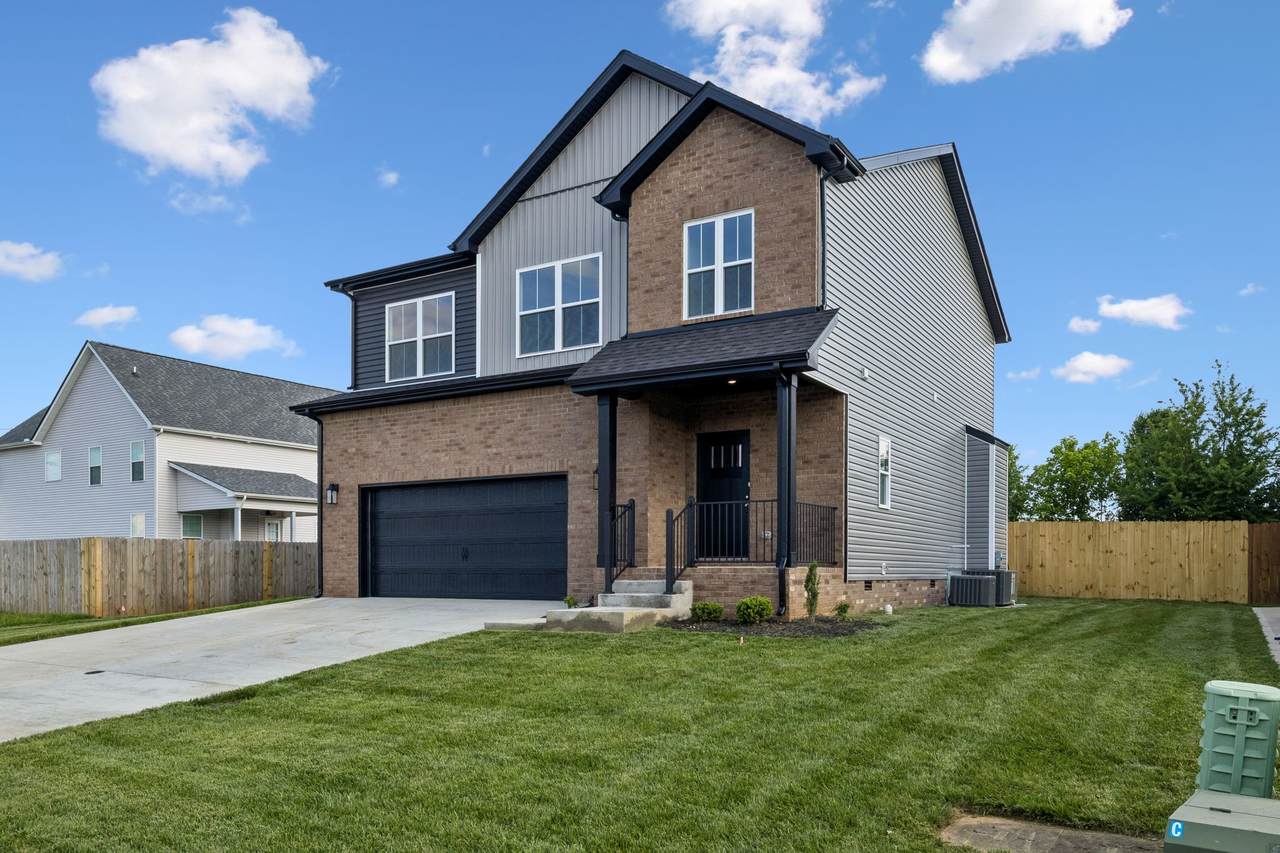 1702 Cabana Dr - Photo 1