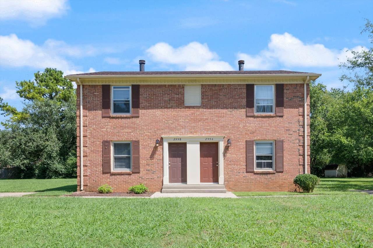 2556 Oak Hill Dr - Photo 1