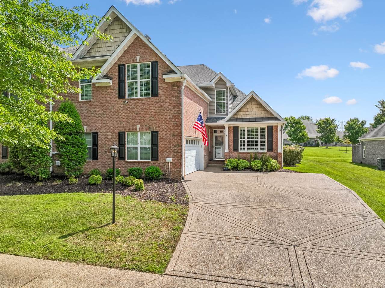 https://bt-photos.global.ssl.fastly.net/nashville/1280_boomver_1_RTC3523771-1.jpg
