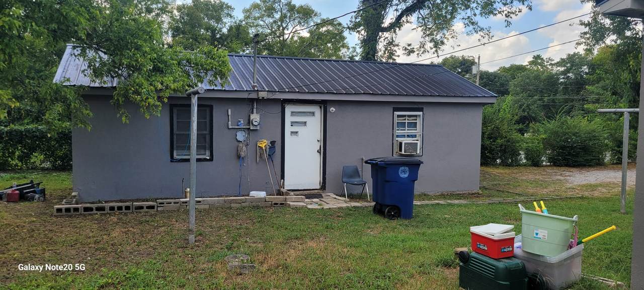 412 Bird St - Photo 1
