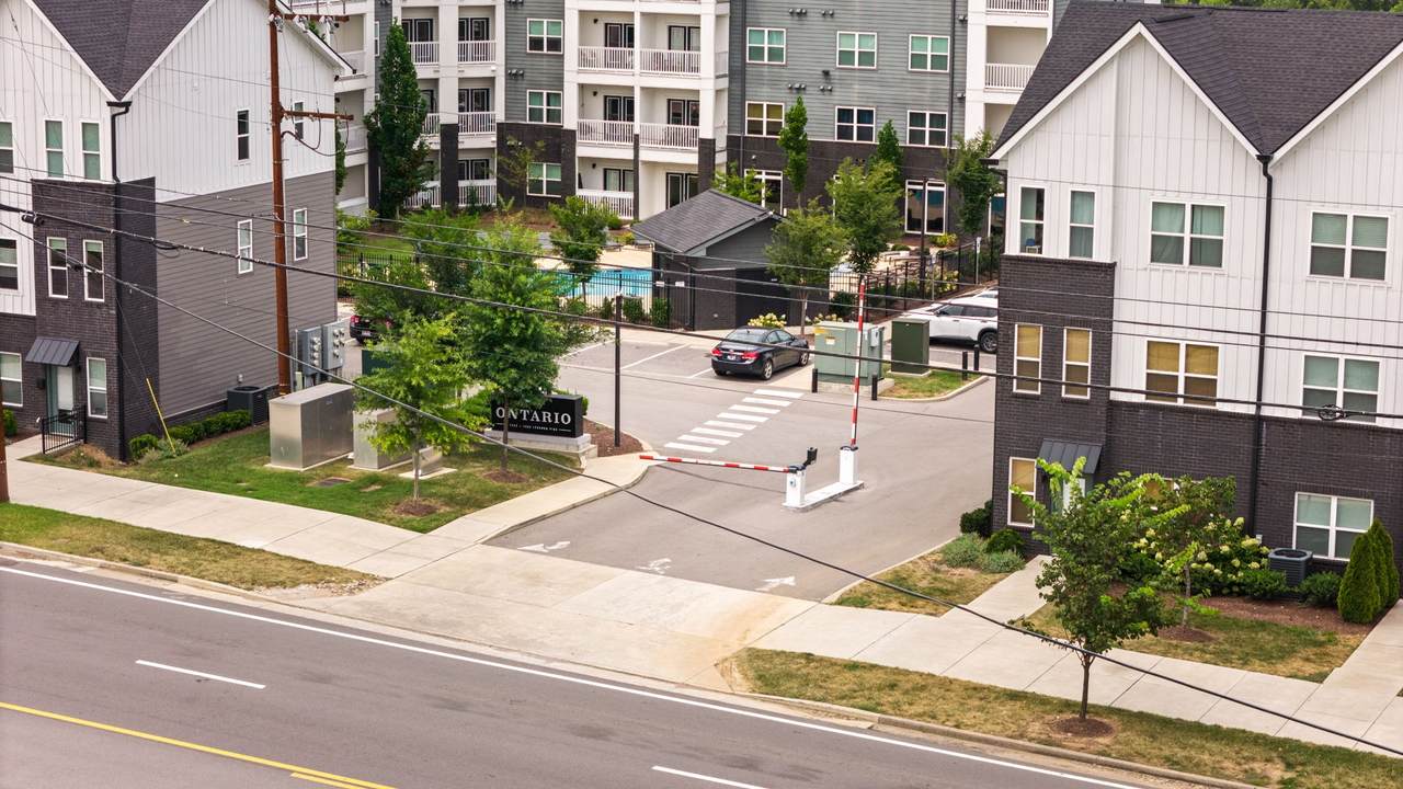 https://bt-photos.global.ssl.fastly.net/nashville/1280_boomver_1_RTC3525982-1.jpg