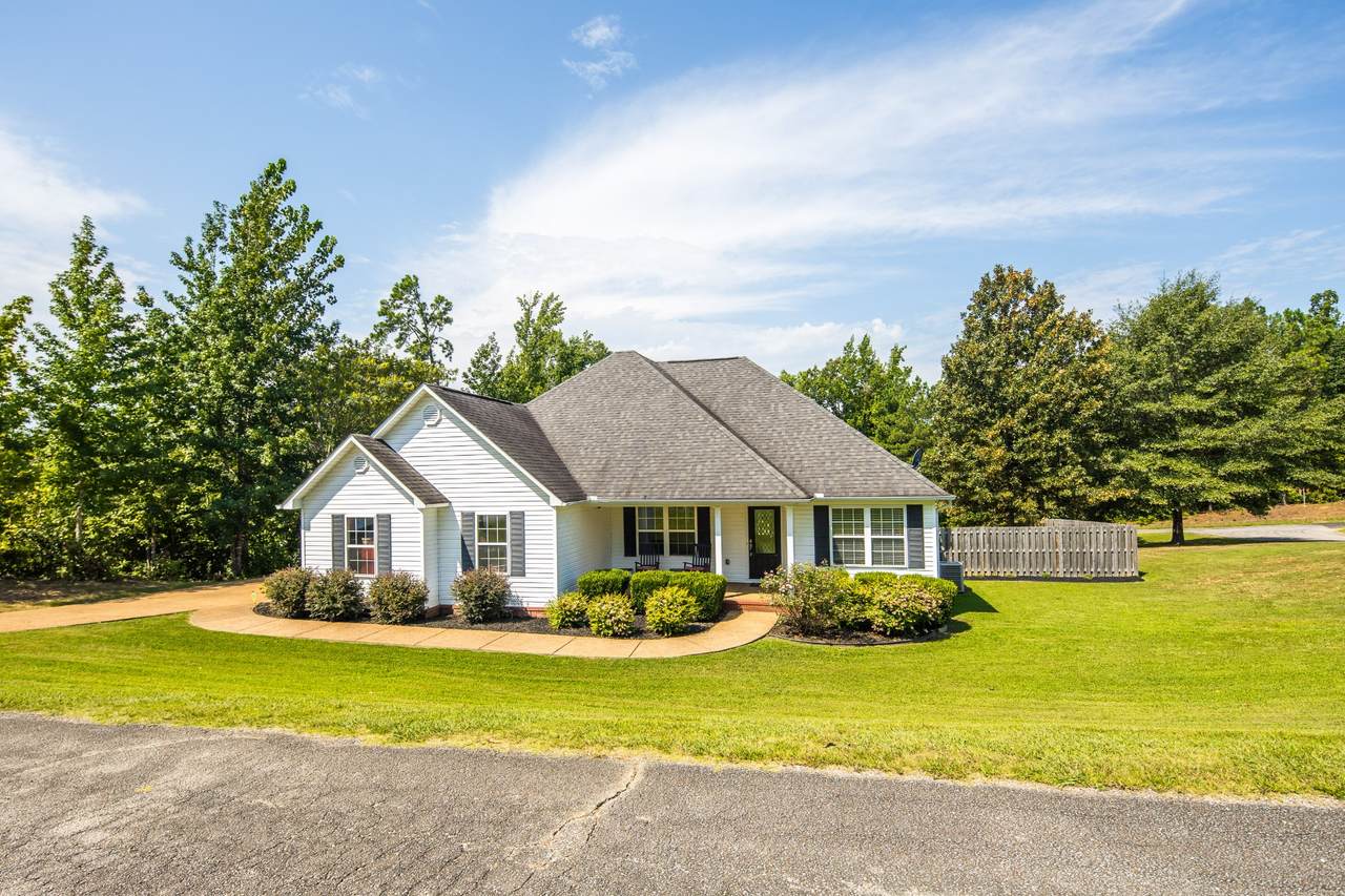 405 Persimmon Ln - Photo 1