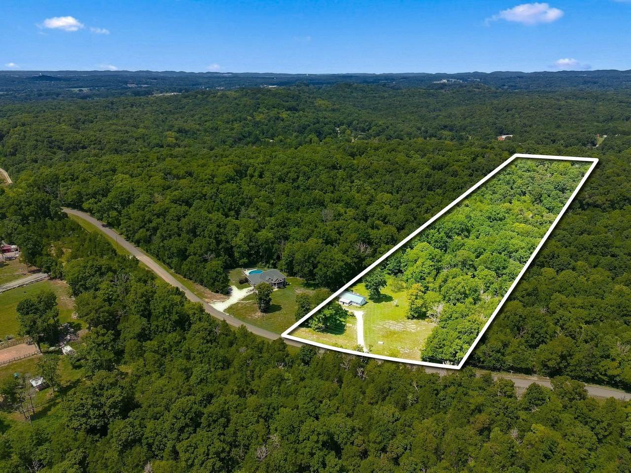 5462 Creek View Rd - Photo 1