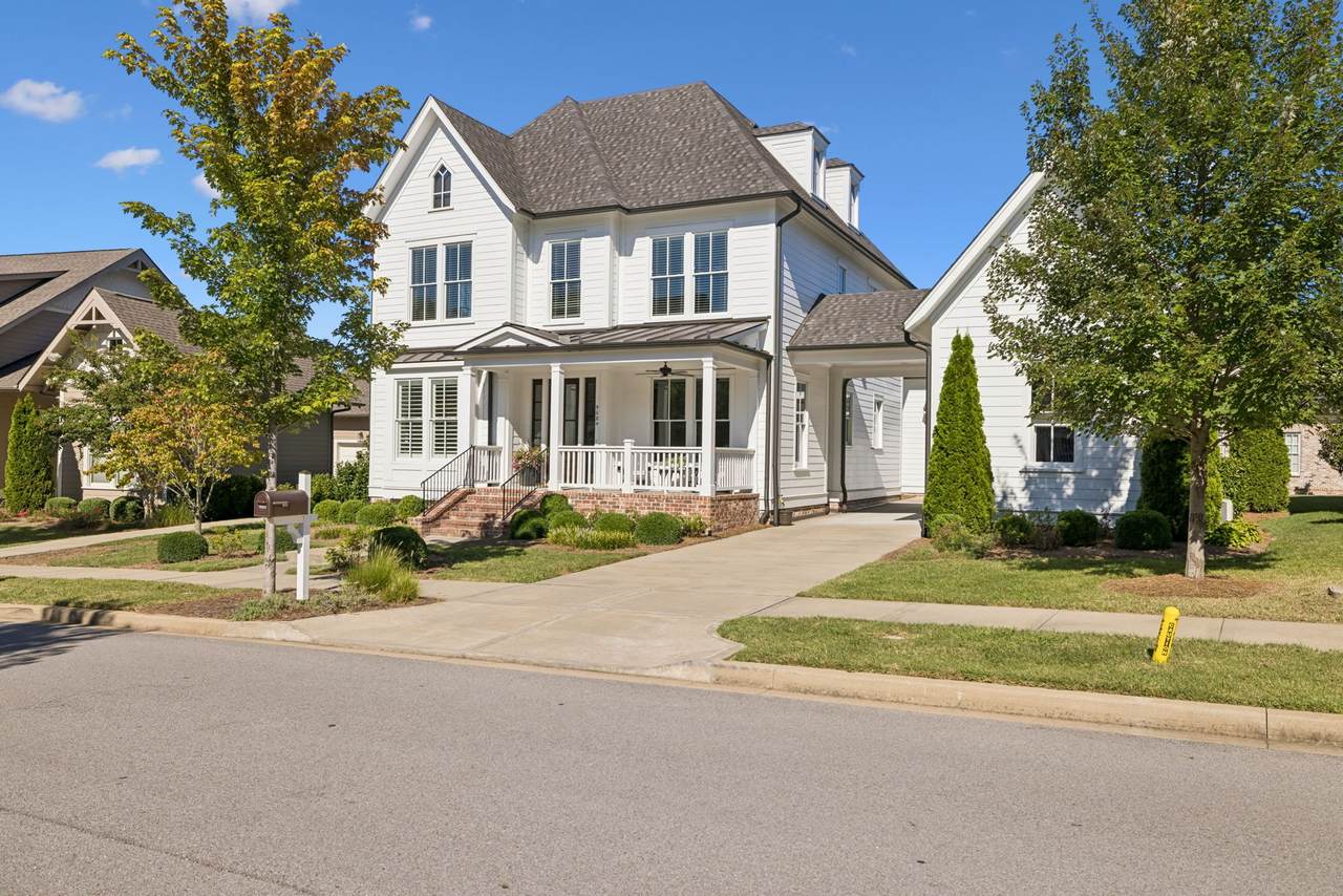 9084 Berry Farms Xing - Photo 1