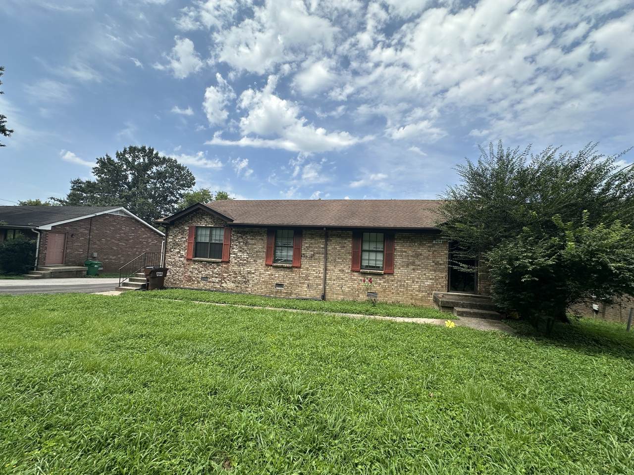 564 Tulip Grove Rd - Photo 1