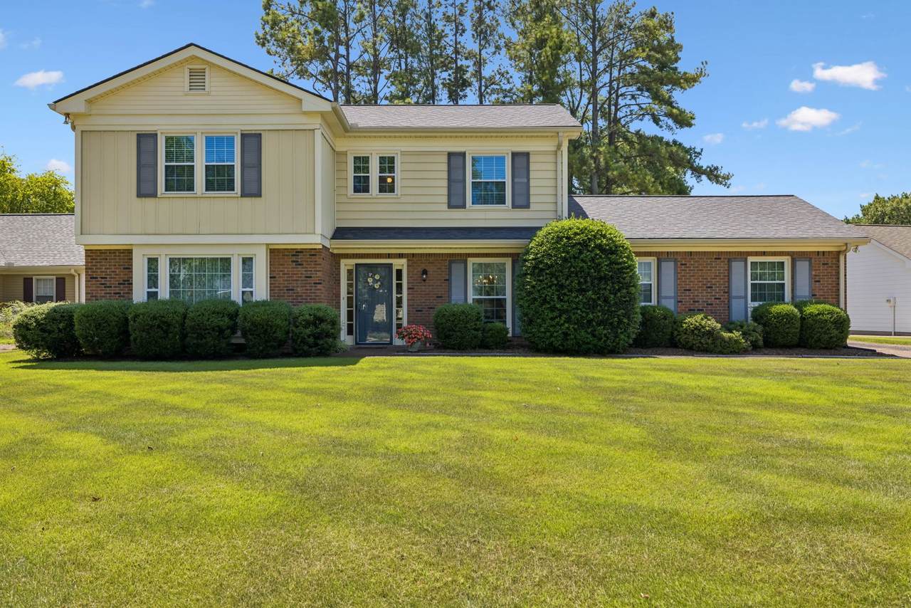 1906 Sam Houston Ct - Photo 1