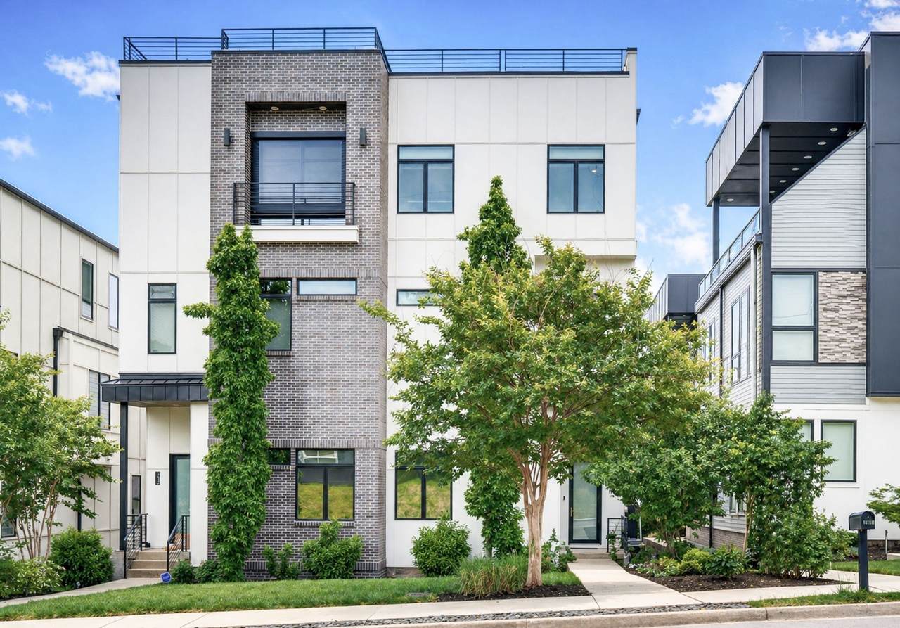 1014 9th Ave - Photo 1