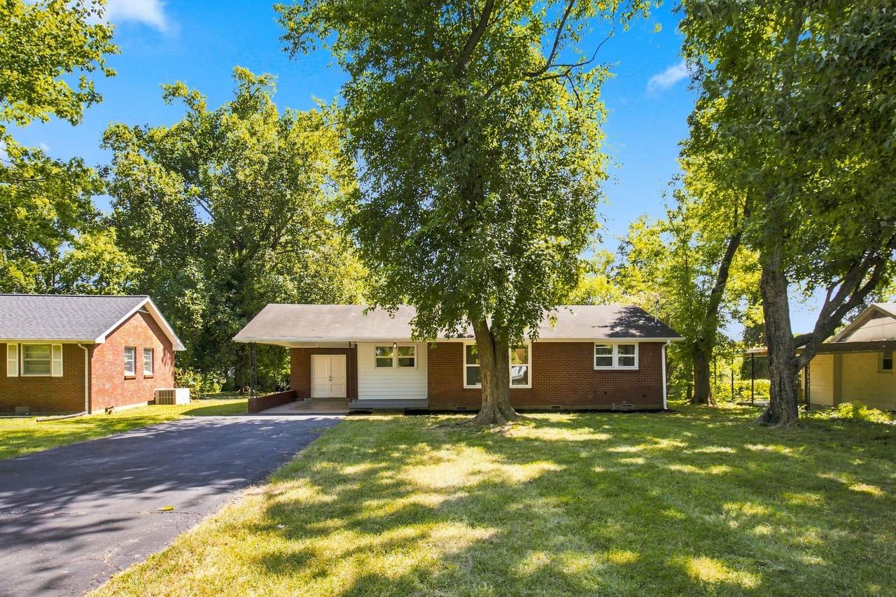 2910 Mavert Dr - Photo 1