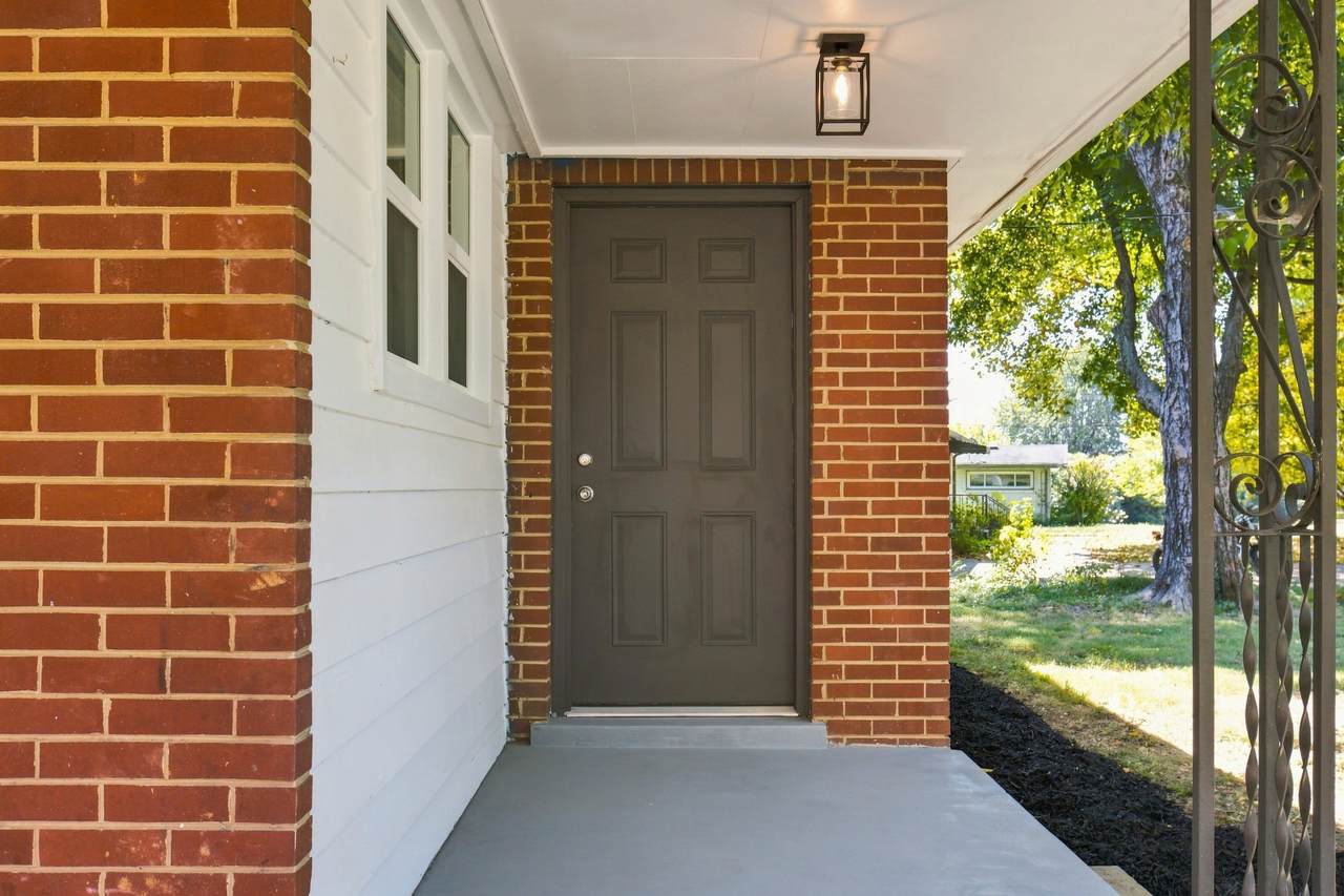 https://bt-photos.global.ssl.fastly.net/nashville/1280_boomver_1_RTC3527518-1.jpg