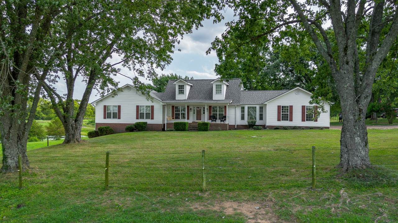 1539 Liberty Ln - Photo 1