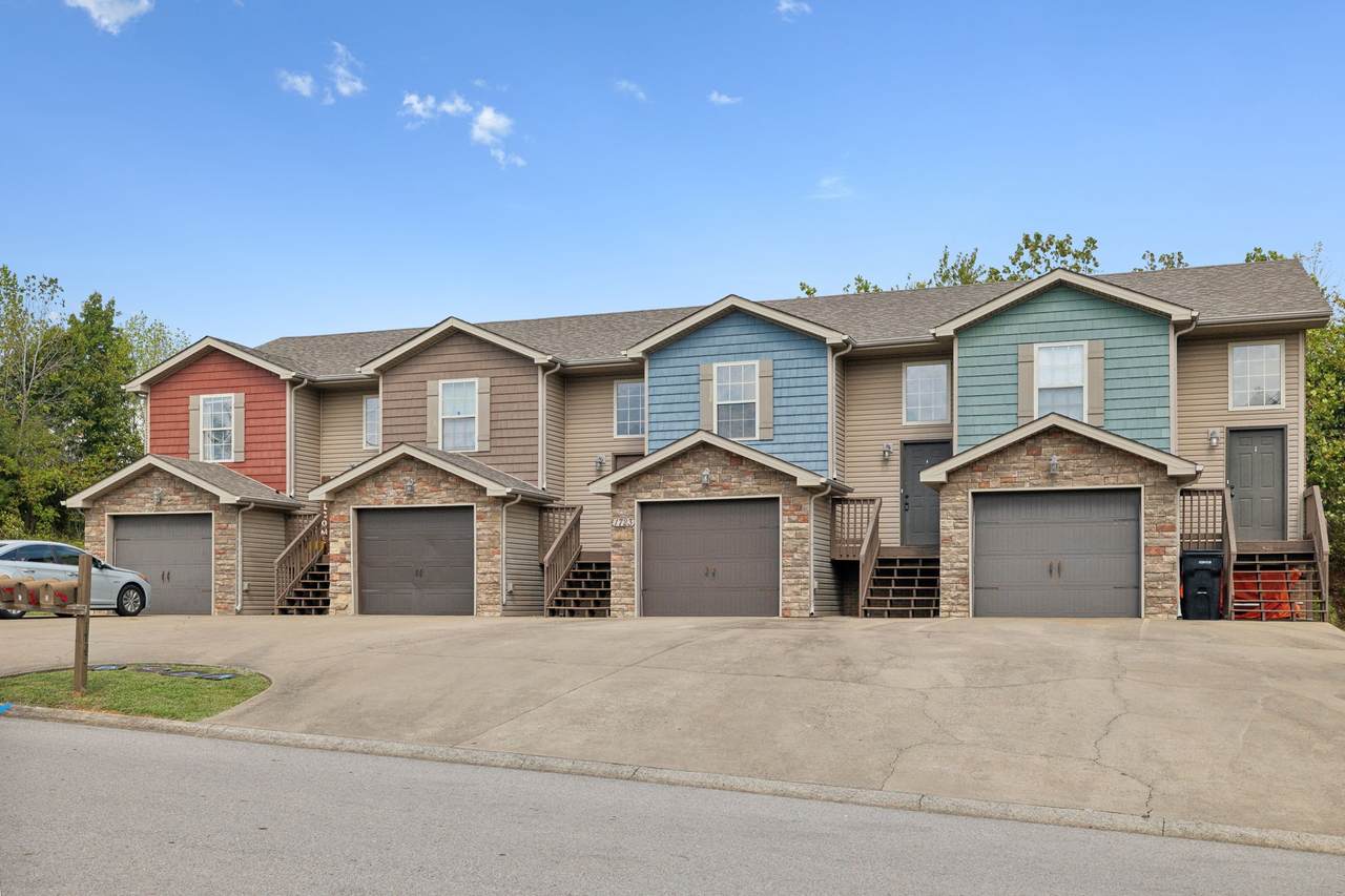 1723 Thistlewood Dr - Photo 1