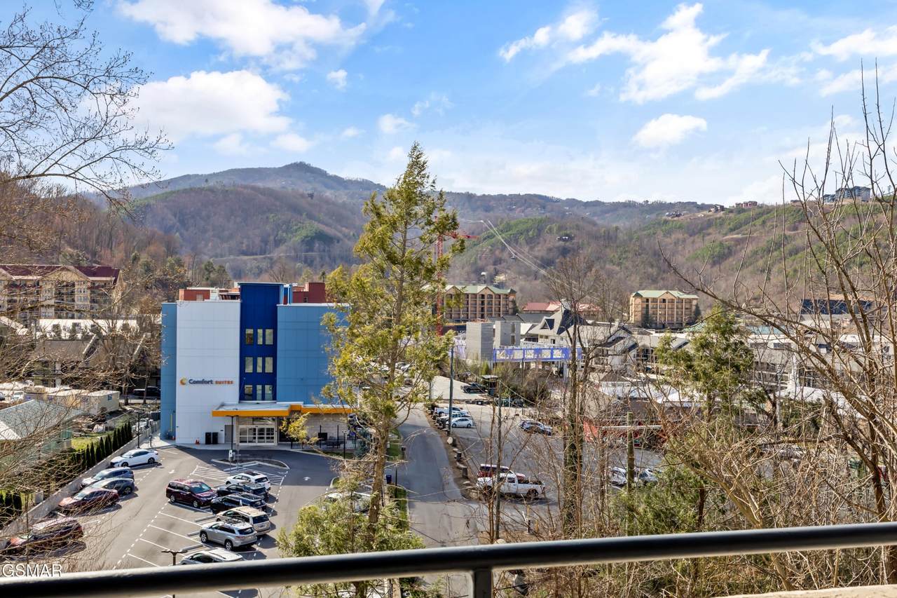 https://bt-photos.global.ssl.fastly.net/nashville/1280_boomver_1_RTC3528406-1.jpg