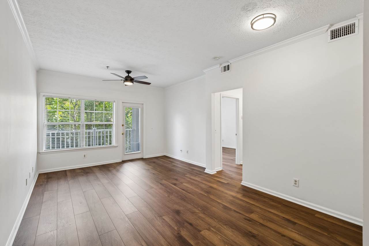 2025 Woodmont Blvd - Photo 1