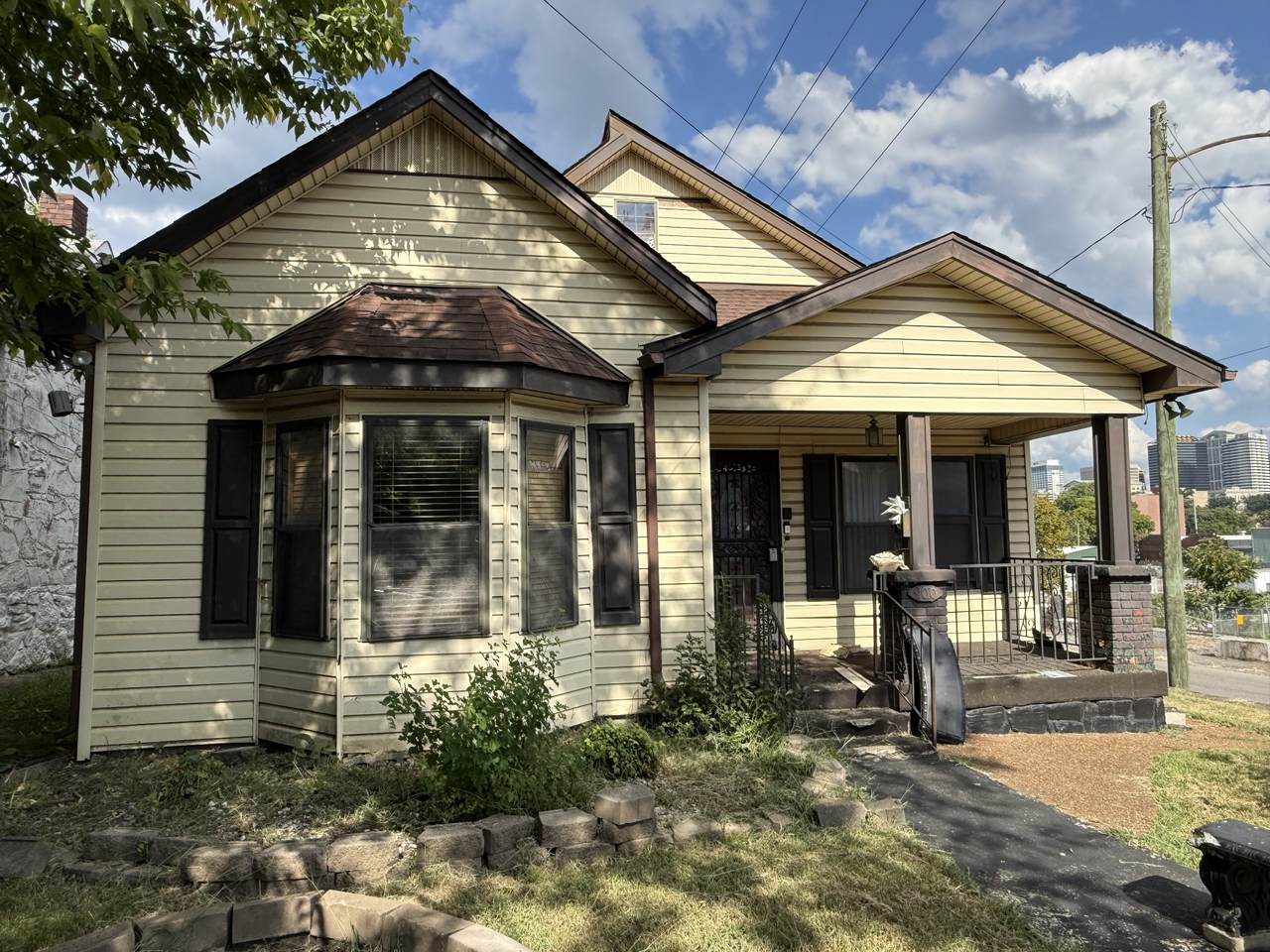 900 Morrison St - Photo 1