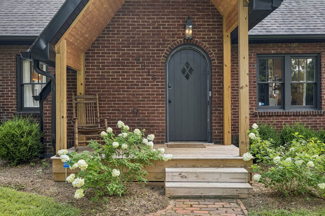 2316 Riverside Dr - Photo 1