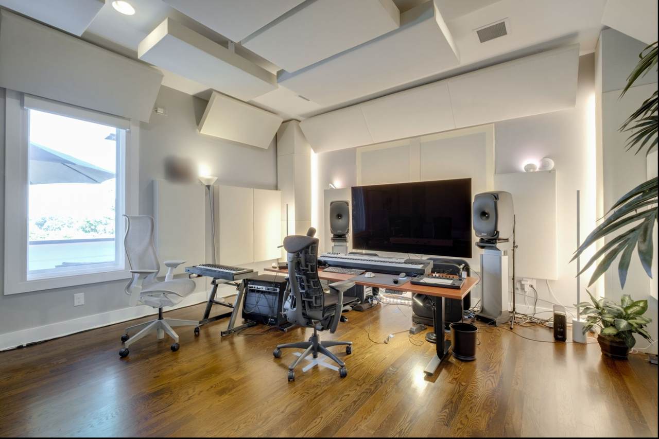 https://bt-photos.global.ssl.fastly.net/nashville/1280_boomver_1_RTC3530665-1.jpg