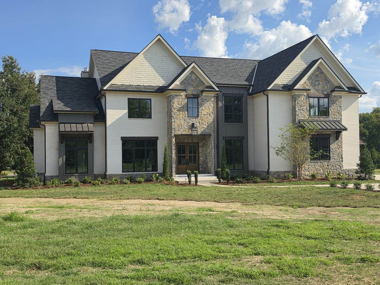 508 Meadowlark Ln - Photo 1