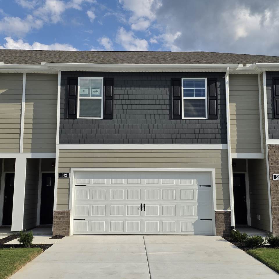 512 Mound Rd - Photo 1