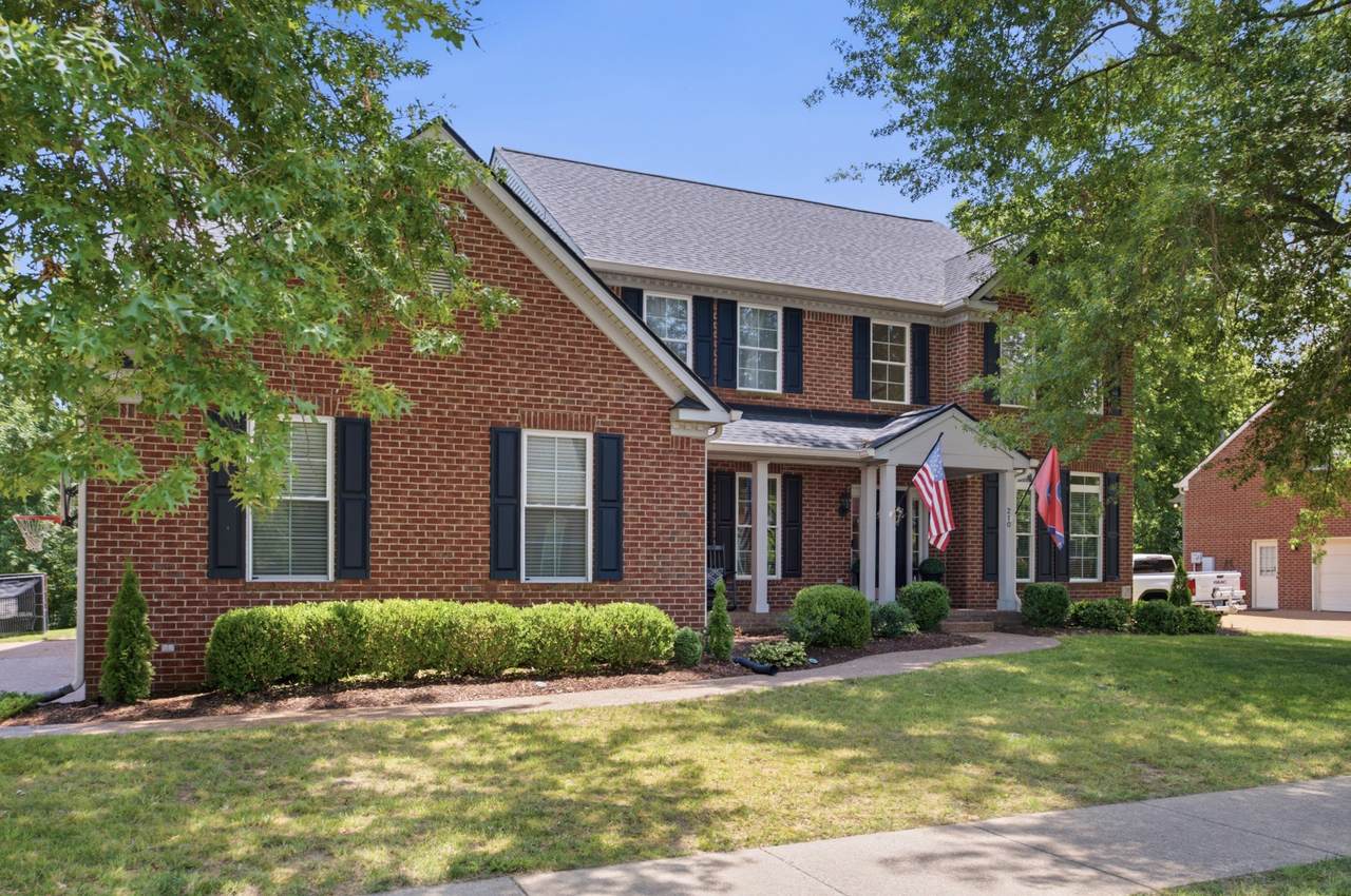 https://bt-photos.global.ssl.fastly.net/nashville/1280_boomver_1_RTC3531358-1.jpg