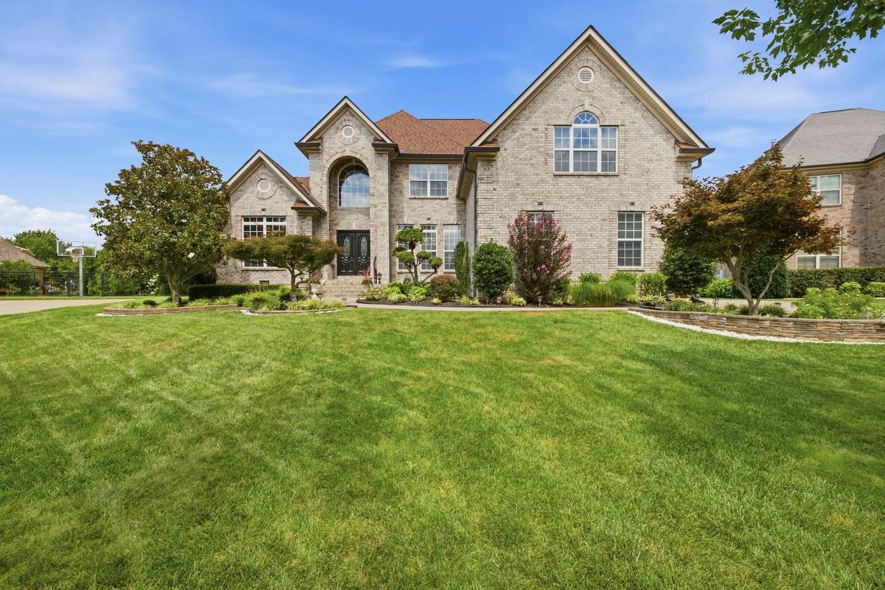 3356 Clovercroft Dr - Photo 1