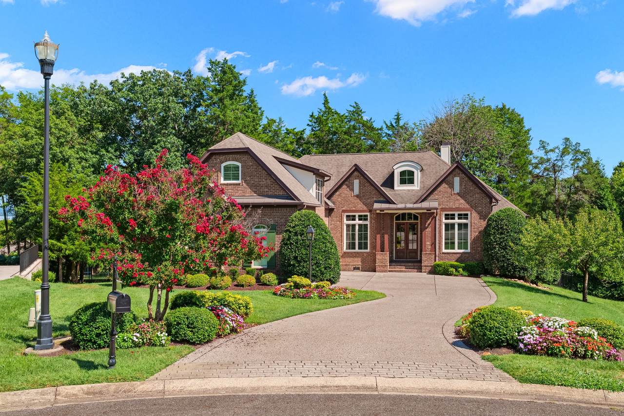 1808 Sunset Park Ct - Photo 1